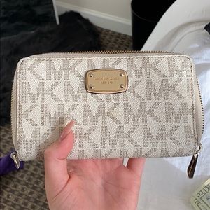 Michael Kors wallet